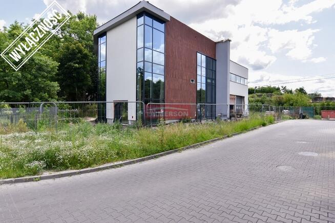 Budynek usługowo/biurowy, wynajem. Nowy
