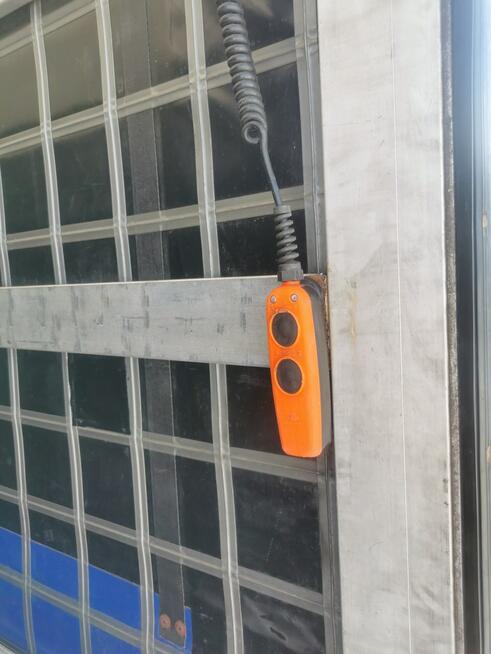 Iveco Daily 70C18 firana Winda 1.000kg Dhollandia wejkama 12pal