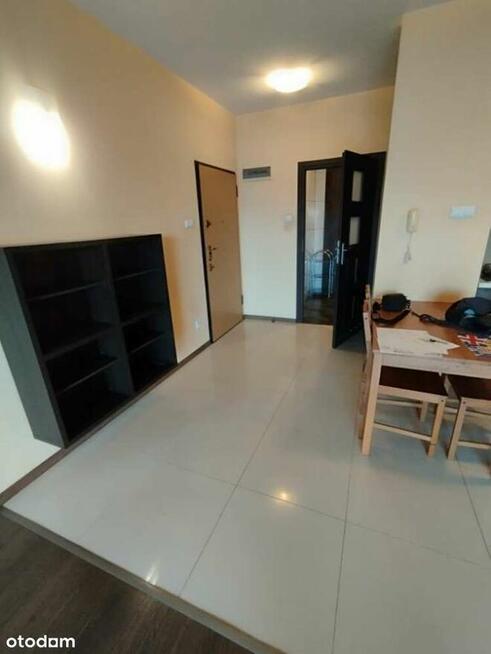 Dwupokojowe mieszkanie z balkonem i garażem