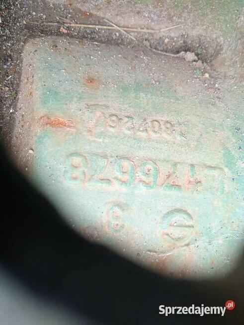 John Deere serie 6000 , 7000 mocowanie pod obciążniki 110 kg