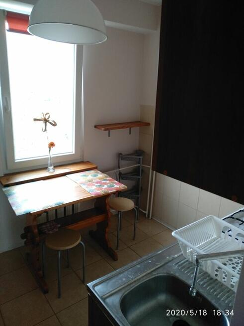 Pokój 12m do wynajęcia w mieszkaniu 3-pokojowym Czuby