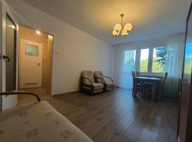 Do wynajęcia kawalerka Parkitka -1 piętro w bloku