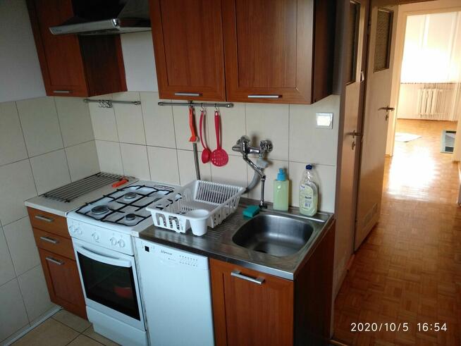 Pokój 12m do wynajęcia w mieszkaniu 3-pokojowym Czuby