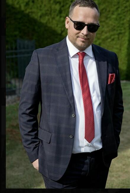 PAN SZUKA PANI W KAZDYM WIEKU