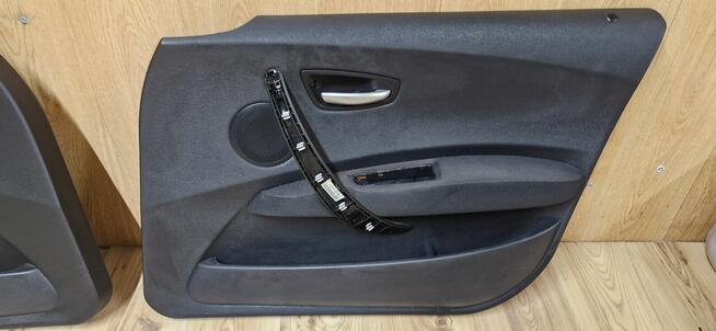 Boczki tapicerka drzwi bmw e87 5d
