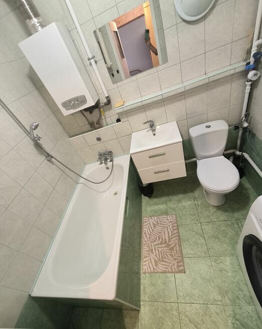 Do wynajęcia kawalerka Parkitka -1 piętro w bloku