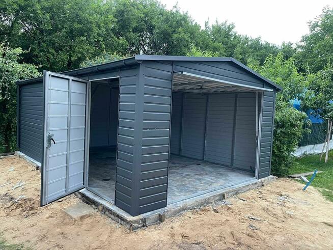 Garaż blaszany 4x6 dwuspadowy w kolorze grafitowym