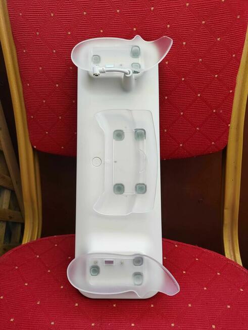 Stacja Ładująca do gogli googli kontrolerów VR Meta Quest 2 3