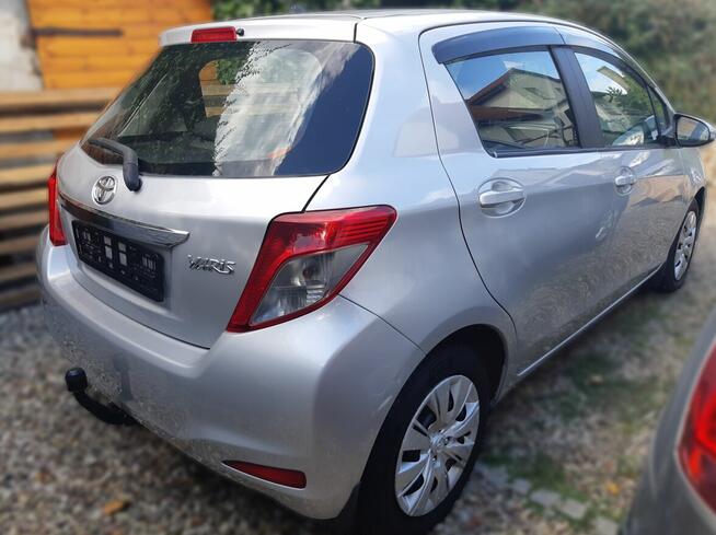 Toyota Yaris III 2013 1.3 Benzyna Niski przebieg Klima Hak