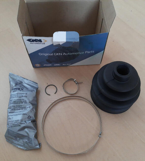 GKN 300335 zestaw osłona przegubu Nissan Primera P11 Terrano