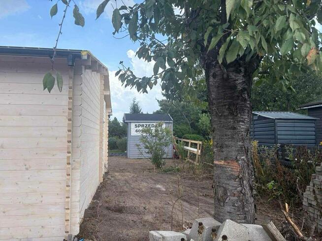 Na sprzedaż działka rekreacyjna 412 m² z domkiem drewnianym