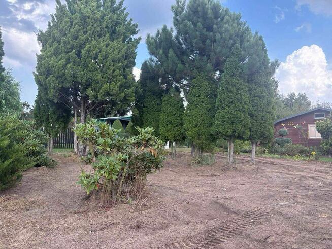 Na sprzedaż działka rekreacyjna 412 m² z domkiem drewnianym