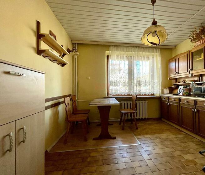 Dom Oleśnica, Wschodnia