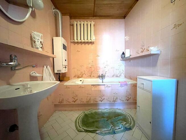 Dom Oleśnica, Wschodnia