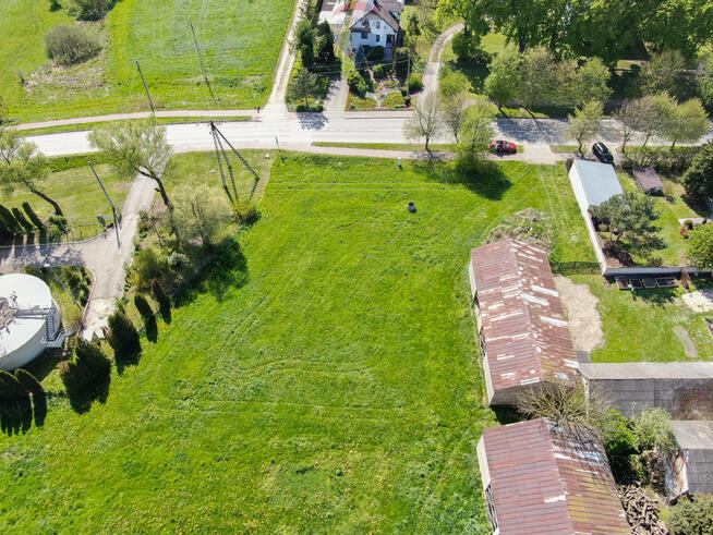 Grunt inwestycyjny 2788 m² w Miedznej