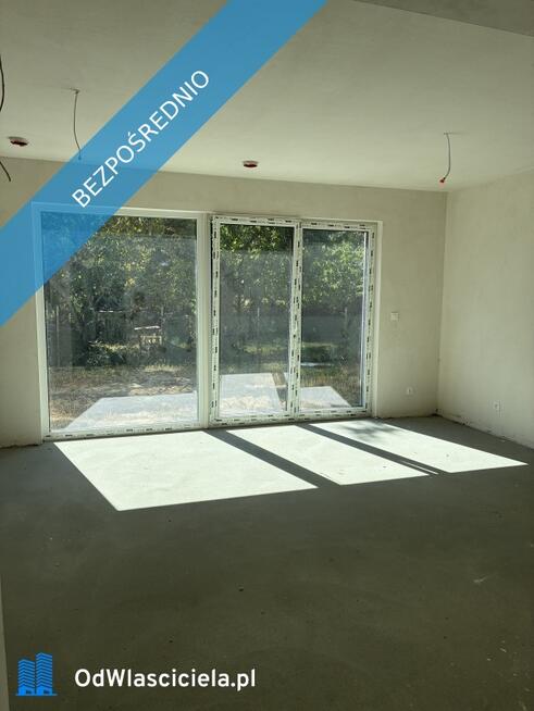 Przestronny segment z ogródkiem i garażem w znakomitej lokalizacji