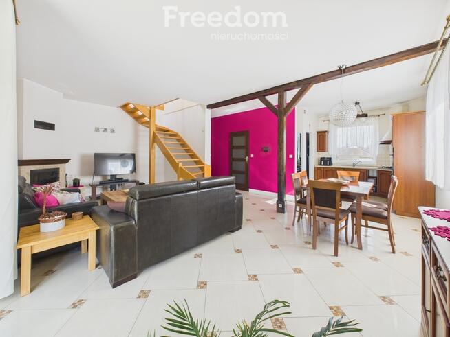 Urokliwy dom w pięknej lokalizacji