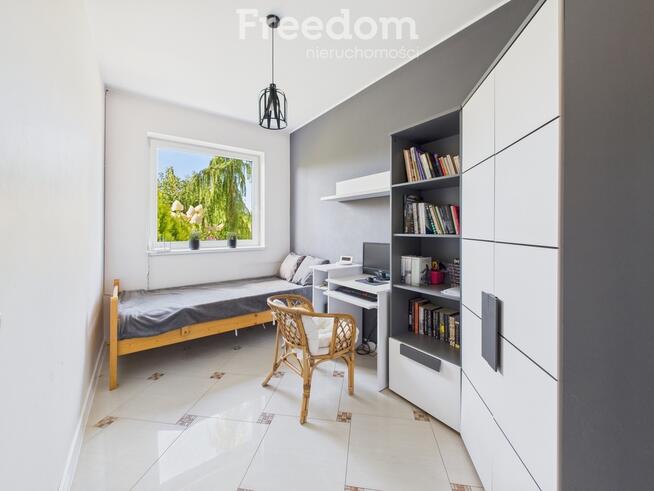 Urokliwy dom w pięknej lokalizacji