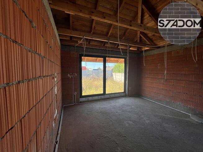 Na sprzedaż dom jednorodzinny z garażem – Łaszczyn