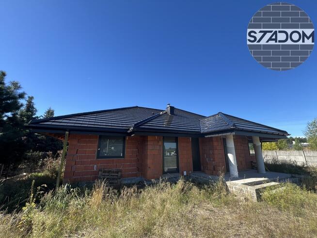 Na sprzedaż dom jednorodzinny z garażem – Łaszczyn