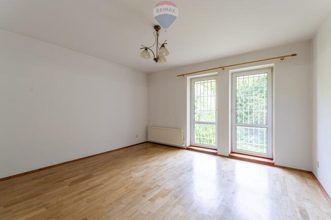 Dom z dużą działką w urokliwym Józefowie