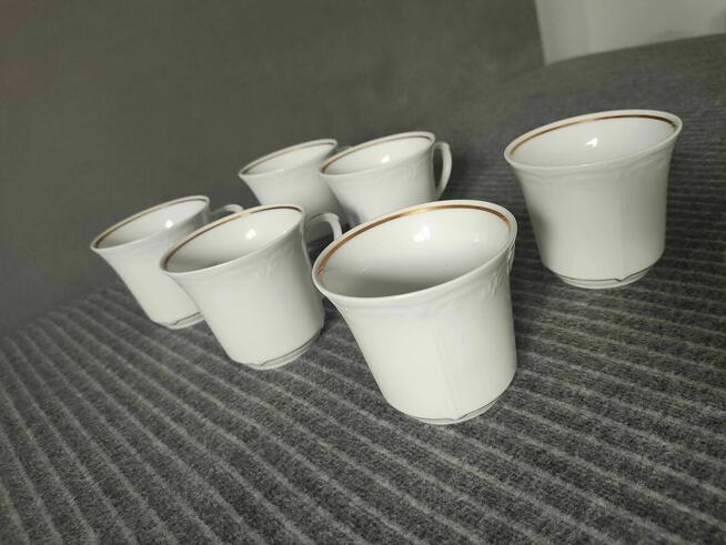 Zastawa Stołowa Filizanki Talerz Chodzież Serwis z porcelany