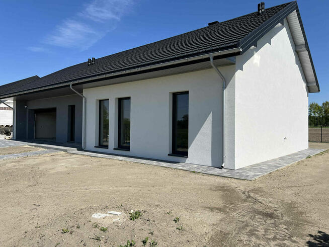 Nowoczesny dom w ciszy część mieszkalna 142mkw/ działka 827