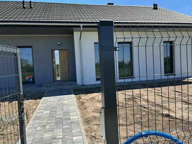 Nowoczesny dom w ciszy część mieszkalna 142mkw/ działka 827