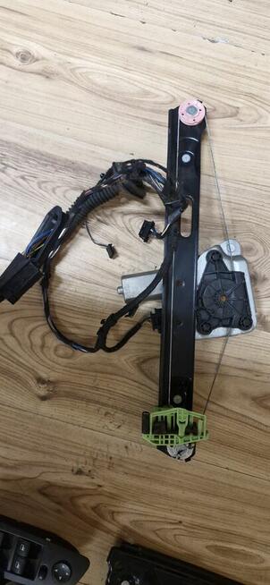 Zestaw 4xmechanizm/podnośnik szyb /wiązka instalacja bmw e87