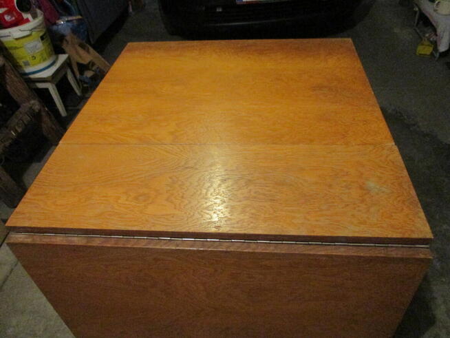 Duży stół - ława rozkładana.