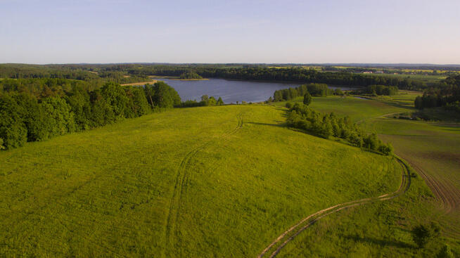 sprzedam dużą działkę nad jeziorem - Mazury