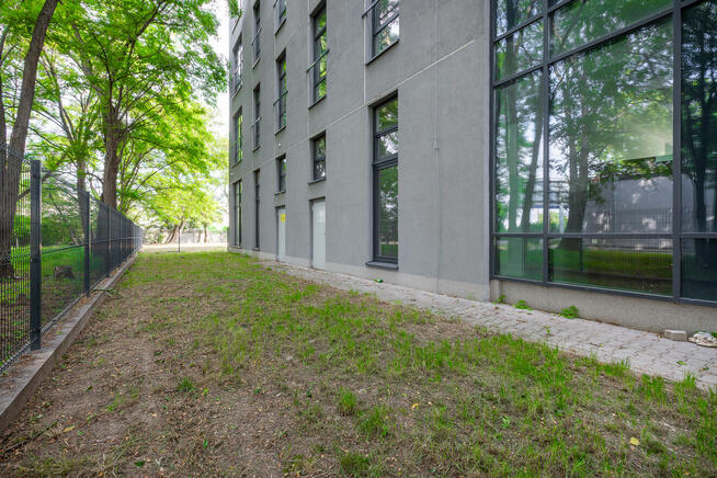 Nowy budynek biurowo usługowy 2730m2, Kępińska 2A, Wrocław