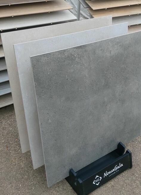 Płytki łazienkowe 80x80 imitujące beton Modern Grafit gat.1