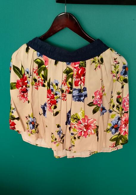 Paczka damskich rzeczy