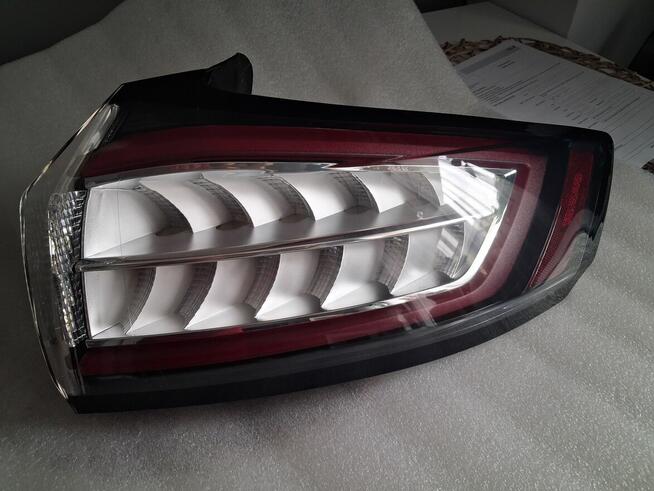 Lampa prawa tylna Europa ford edge
