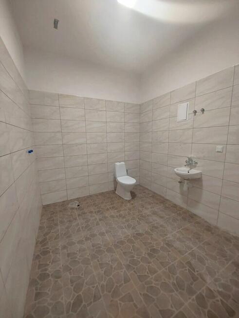 Na wynajem: kompleks magazynowo-produkcyjny – 967,2 m² – San