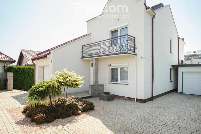 Nowoczesny i funkcjonalny dom z fotowoltaiką