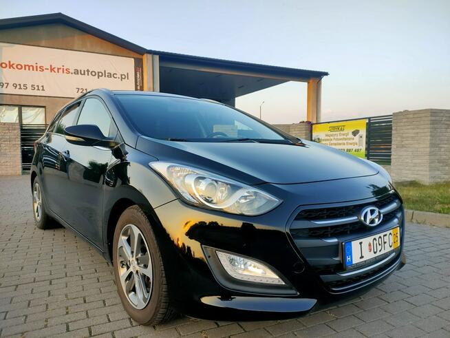 Hyundai i30 1.6 CRDi Klimatyzacja Kamera Nawigacja Tempomat Bluetooth
