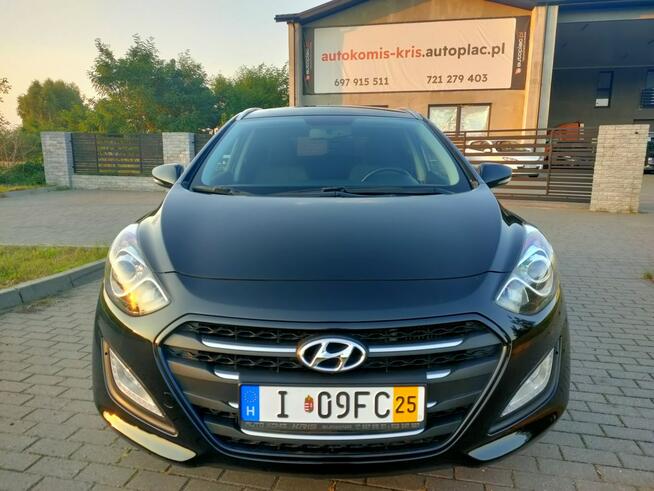 Hyundai i30 1.6 CRDi Klimatyzacja Kamera Nawigacja Tempomat Bluetooth