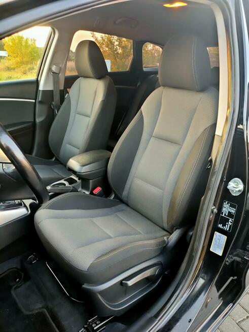 Hyundai i30 1.6 CRDi Klimatyzacja Kamera Nawigacja Tempomat Bluetooth