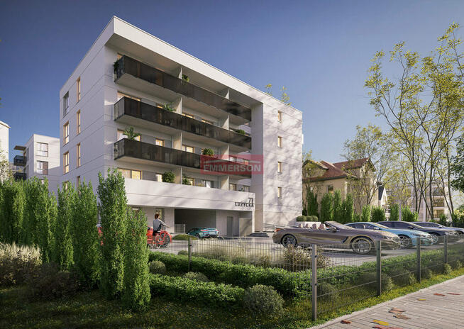 słoneczne studio przy szybkim tramwaju