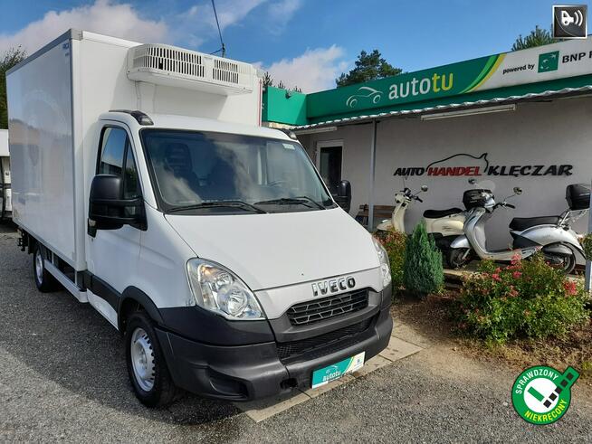 Iveco Daily 35S11 kontener izoterma z windą Dhollandia