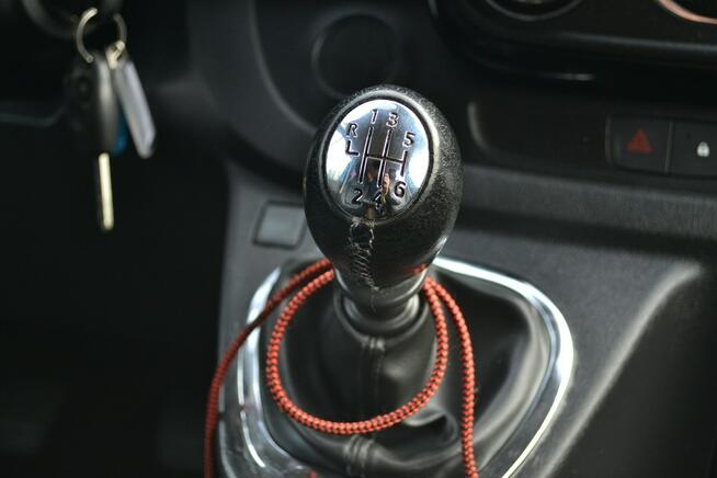 Opel Vivaro *Parktronic*Nagłośnienie*5osobowy*Kamera cofania*Zarejestrowany