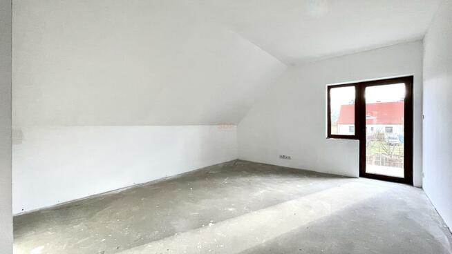 Dom Jeszkowice gm. Czernica, Truskawkowa