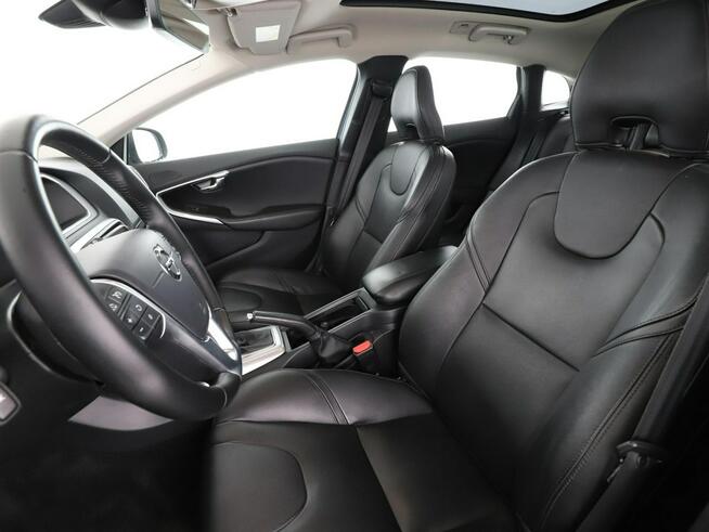 Volvo V40 GRATIS! Pakiet Serwisowy o wartości 600 zł!