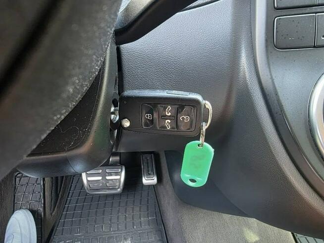 Volkswagen Multivan 2.0 TDI 180 KM, Automat DSG, Klima, Alufelgi, Navi, Bluetooth, Skóra