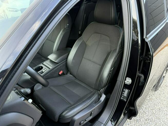 Volvo XC 40 T3 Momentum Pro! Salon Polska! Serwis ASO! Pamięć foteli !