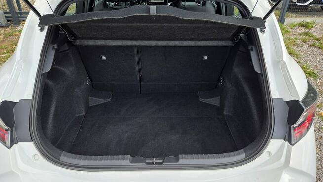 Toyota Corolla 1.8 HSD Super stan Ast. Pasa Distronic kamera Navi VAT 23%