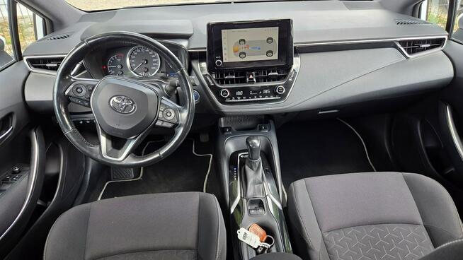 Toyota Corolla 1.8 HSD Super stan Ast. Pasa Distronic kamera Navi VAT 23%