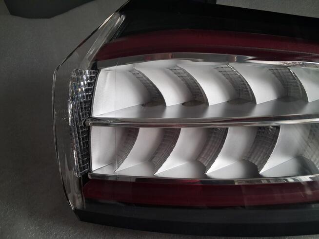 Lampa prawa tylna Europa ford edge